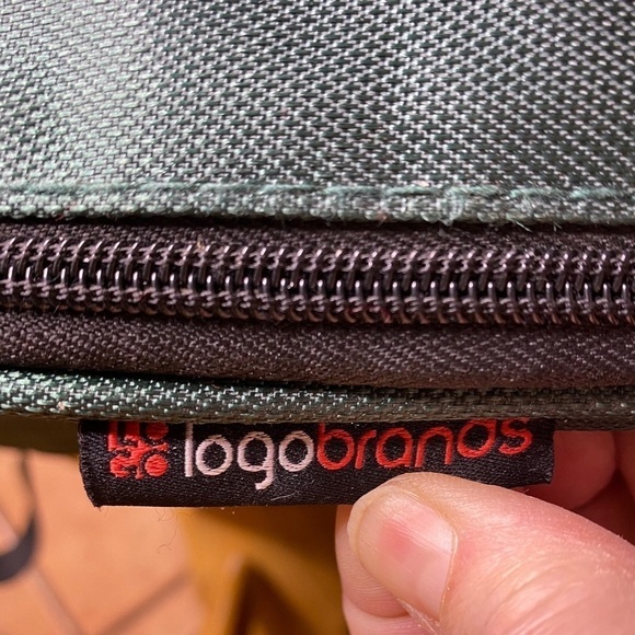 Green Bay Packers Caddy for Casseroles 17.5” x 11.5” x 3” - Picture 6 of 7